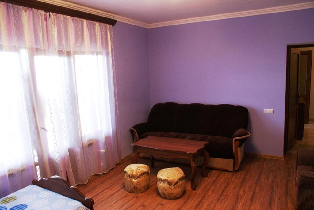 Odzun Hotel Alaverdi Rom bilde